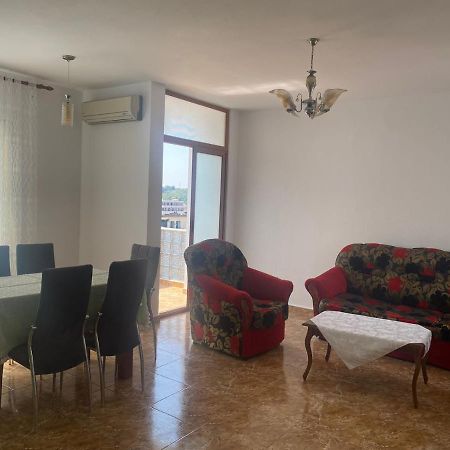 Center Of Shkodra Apartment Exterior foto