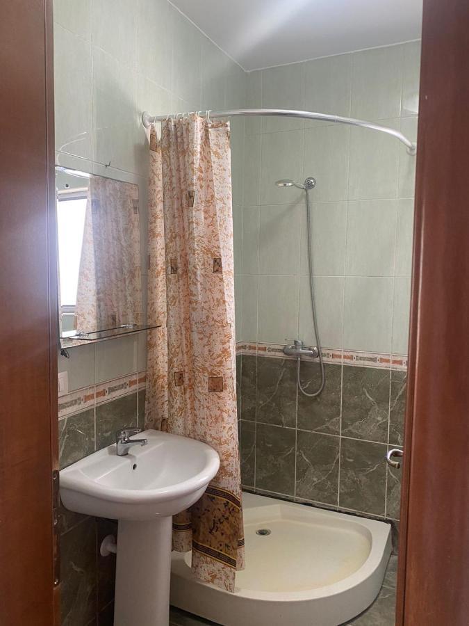 Center Of Shkodra Apartment Exterior foto