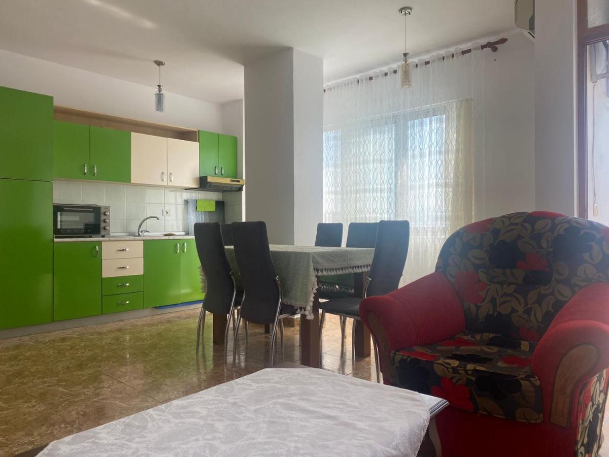 Center Of Shkodra Apartment Exterior foto